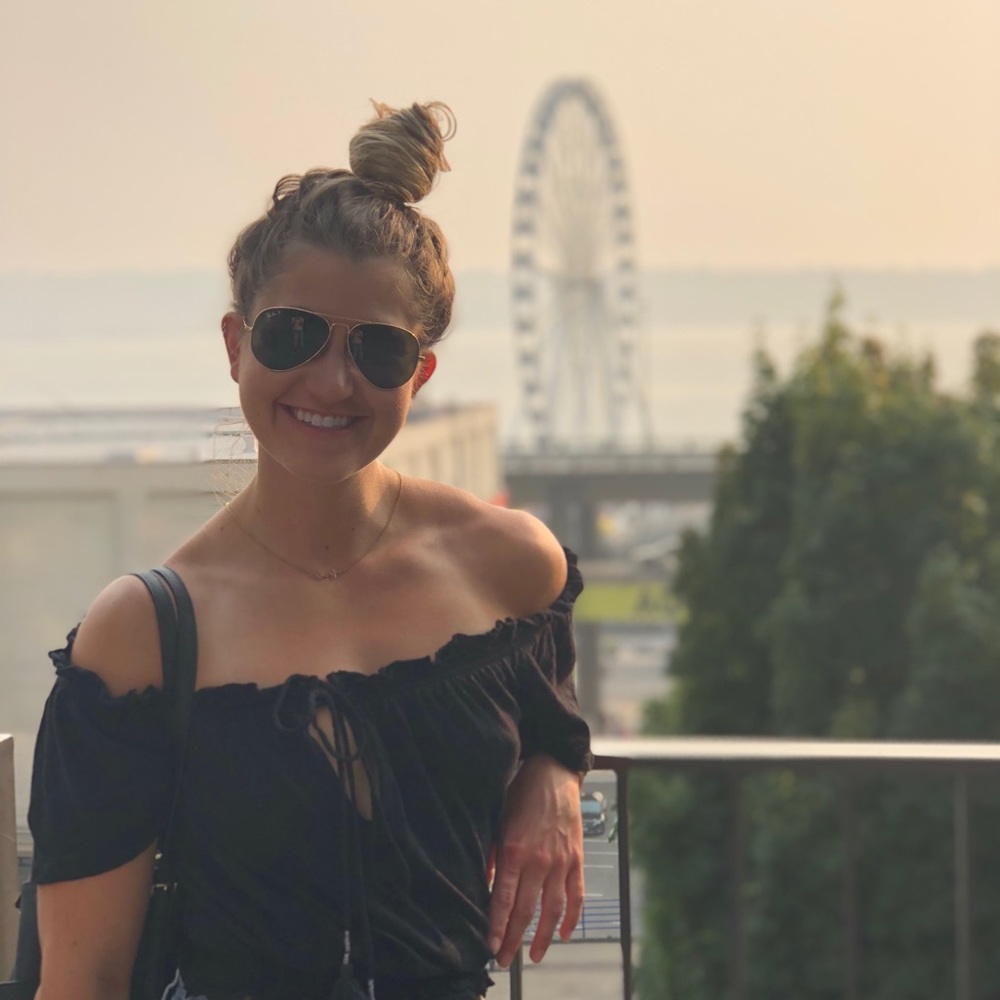 Meet your Posher, Danika